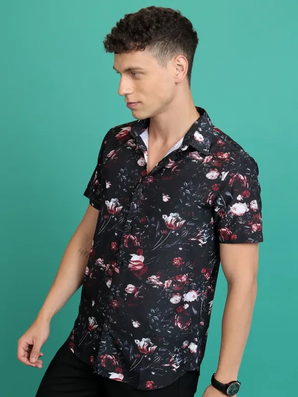 Men Slim Fit Casual Shirt