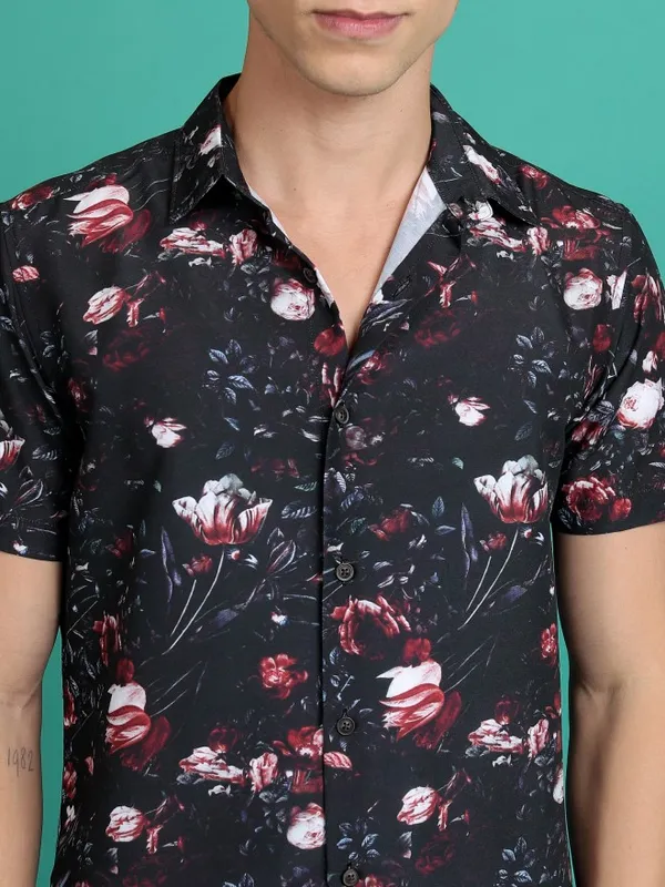 Men Slim Fit Casual Shirt