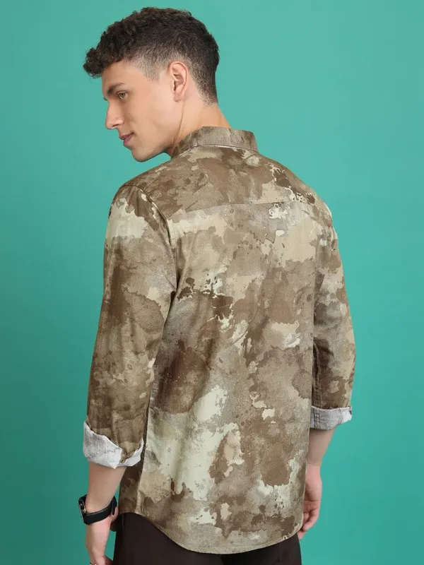 Men Slim Fit Casual Shirt