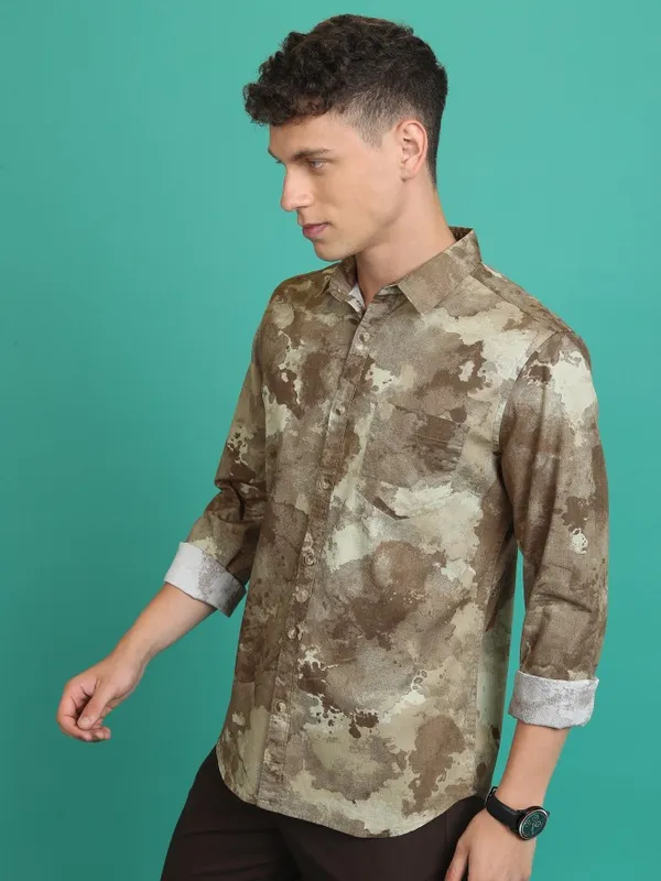 Men Slim Fit Casual Shirt