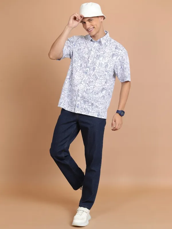  Highlander Men White Printed Oversized Fit Casual Shirts