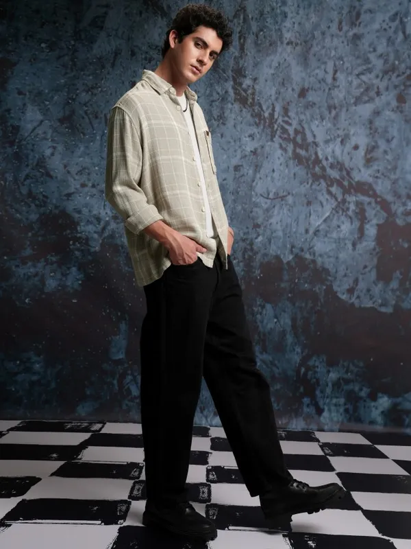  Locomotive Men Grey Checked Oversized Fit Casual Shirts