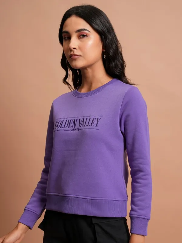  Tokyo Talkies Women Purple Embroidered Pullover Round Neck Sweatshirts