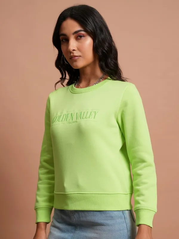  Tokyo Talkies Women Green Embroidered Pullover Round Neck Sweatshirts
