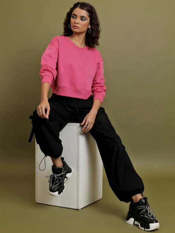  Tokyo Talkies Women Pink Solid Pullover Round Neck Sweatshirts