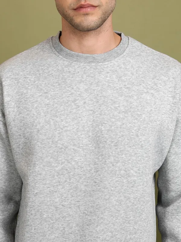  Highlander Men Grey Round Neck Pullover Sweatshirts