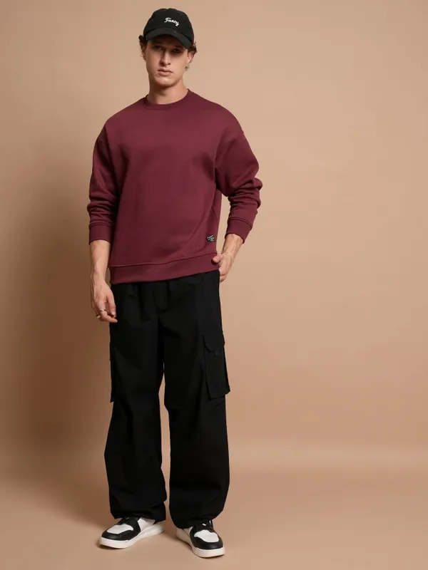  Highlander Men Red Round Neck Pullover Sweatshirts