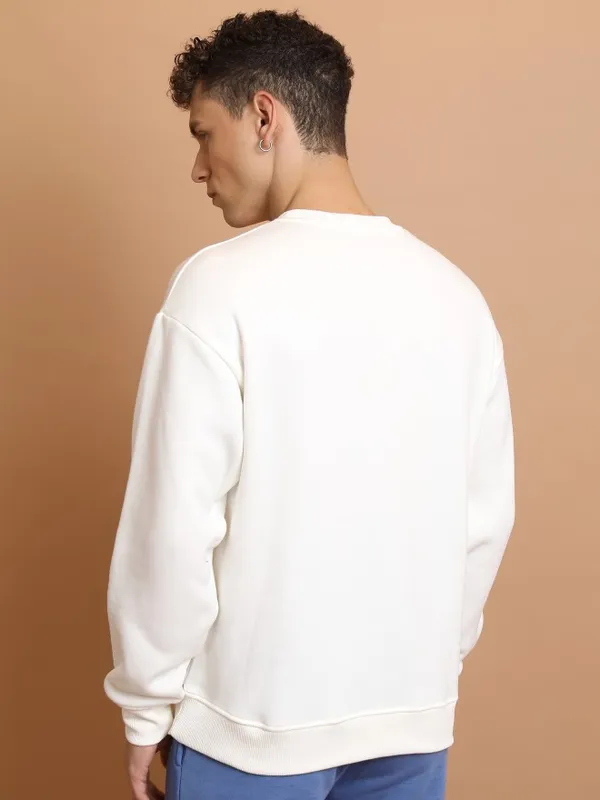  Highlander Men White Round Neck Pullover Sweatshirts