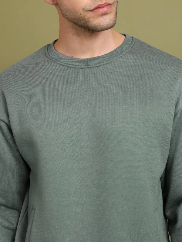  Highlander Men Green Round Neck Pullover Sweatshirts