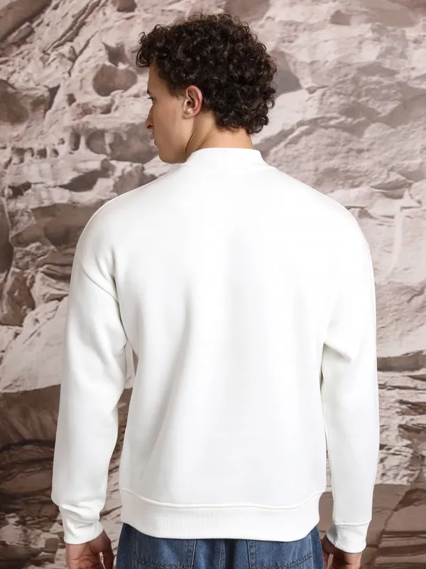 Highlander Men White Mock Collar Pullover Sweatshirt