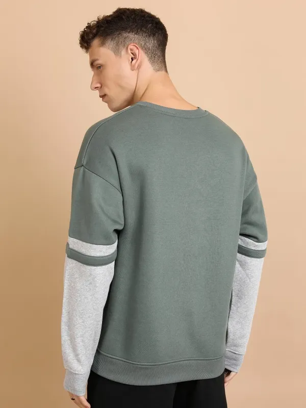  Highlander Men Green Round Neck Pullover Sweatshirts