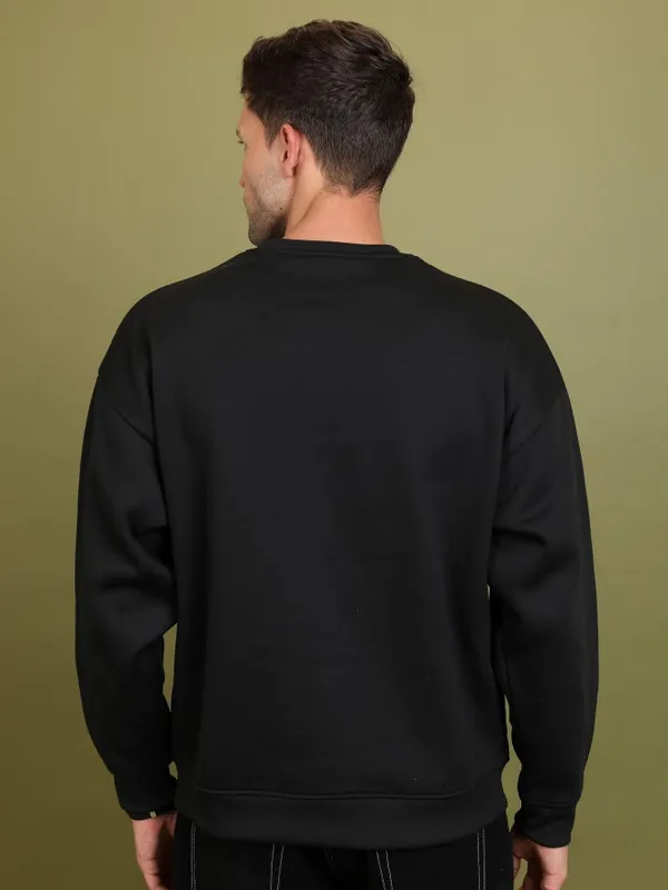  Highlander Men Black Round Neck Pullover Sweatshirts