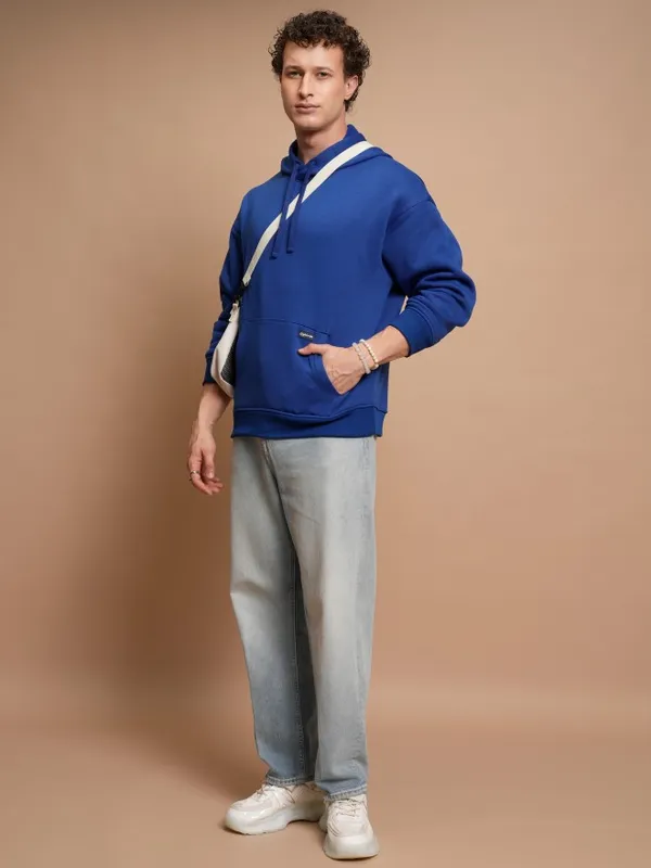 Men Solid Oversized Fit Sweatshirt