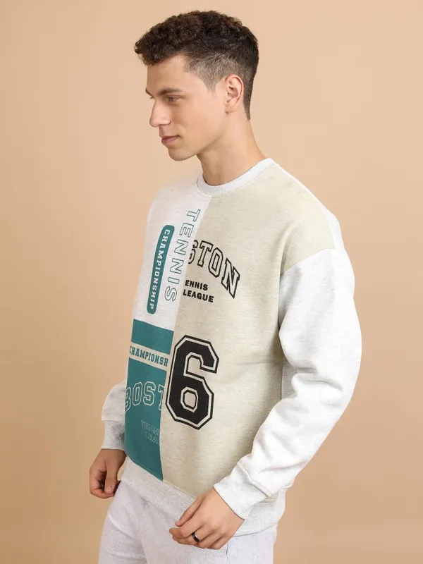  Highlander Men White Round Neck Pullover Sweatshirts