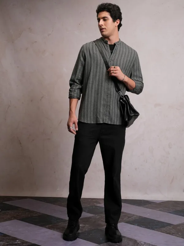 Men Regular Fit Casual Shirt