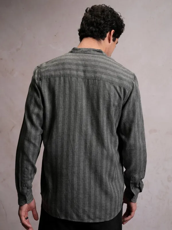 Men Regular Fit Casual Shirt