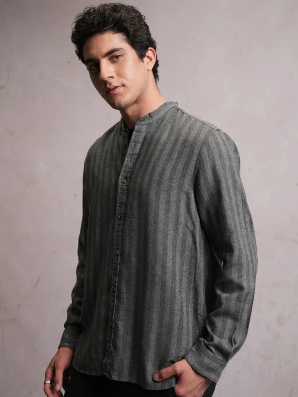 Men Regular Fit Casual Shirt