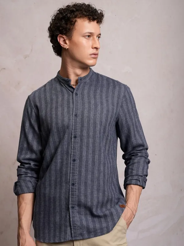  Locomotive Men Blue Striped Oversized Fit Casual Shirts