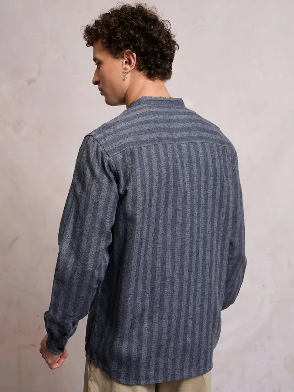  Locomotive Men Blue Striped Oversized Fit Casual Shirts