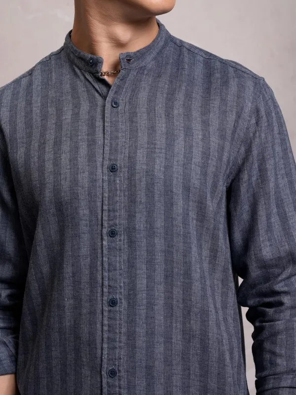  Locomotive Men Blue Striped Oversized Fit Casual Shirts