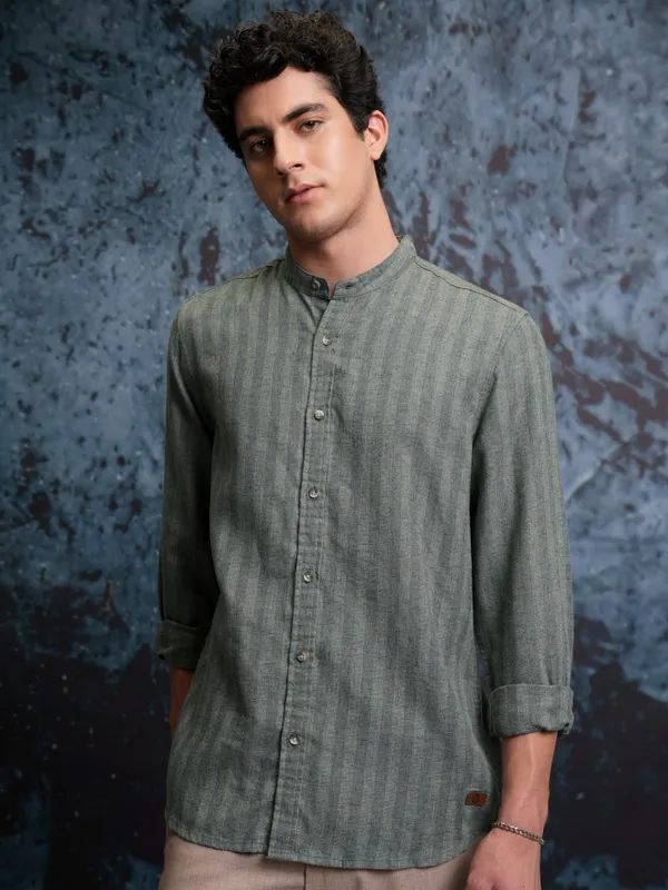 Men Regular Fit Casual Shirt