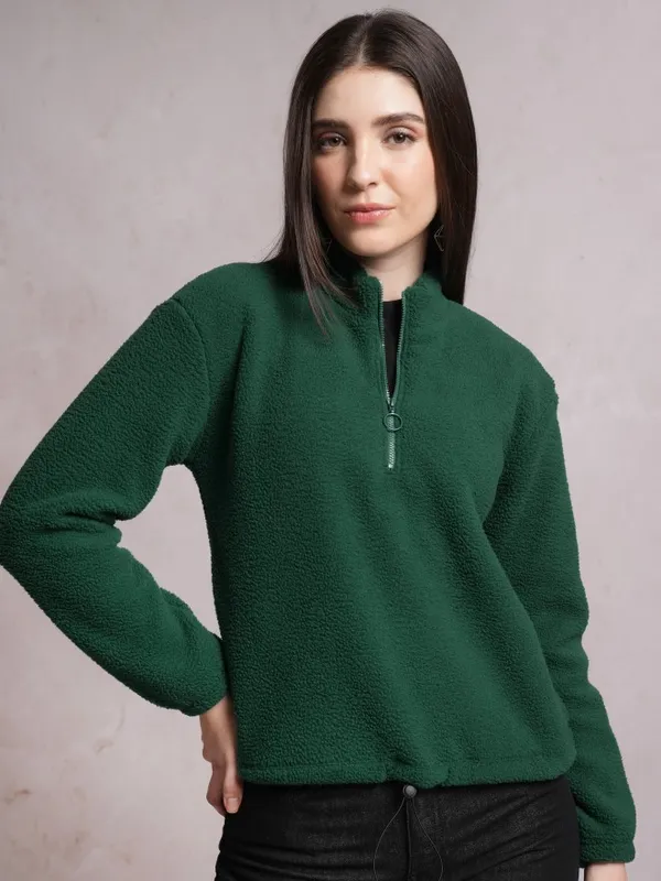  Tokyo Talkies Women Green Solid Pullover High Neck Sweatshirts