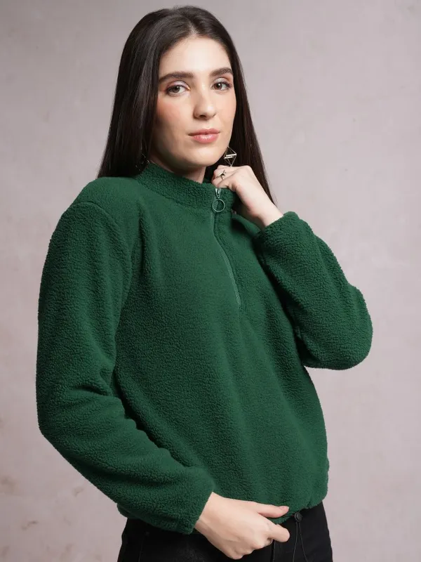  Tokyo Talkies Women Green Solid Pullover High Neck Sweatshirts