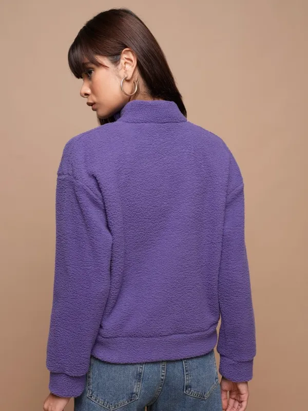 Women Solid Sweatshirt