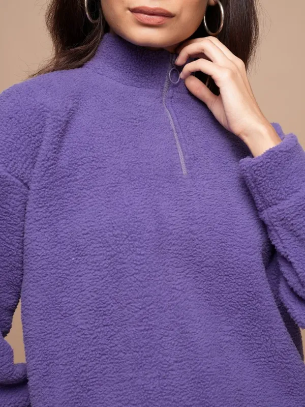 Women Solid Sweatshirt