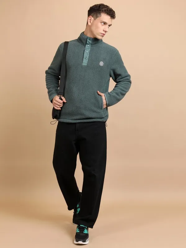  Highlander Men Green High Neck Pullover Sweatshirts