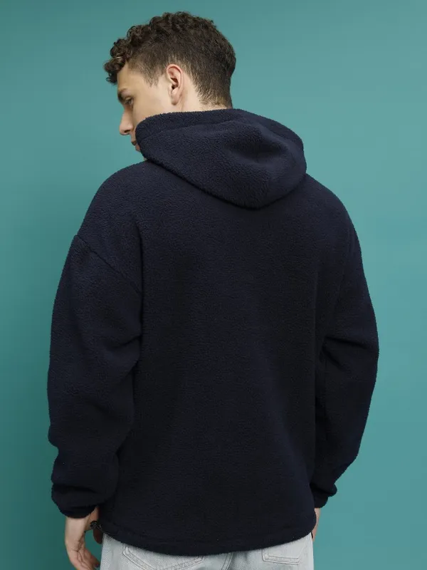 Men Solid Sweatshirt