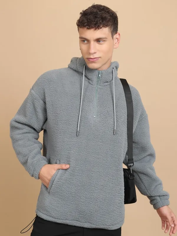  Highlander Men Grey Hood Pullover Sweatshirts