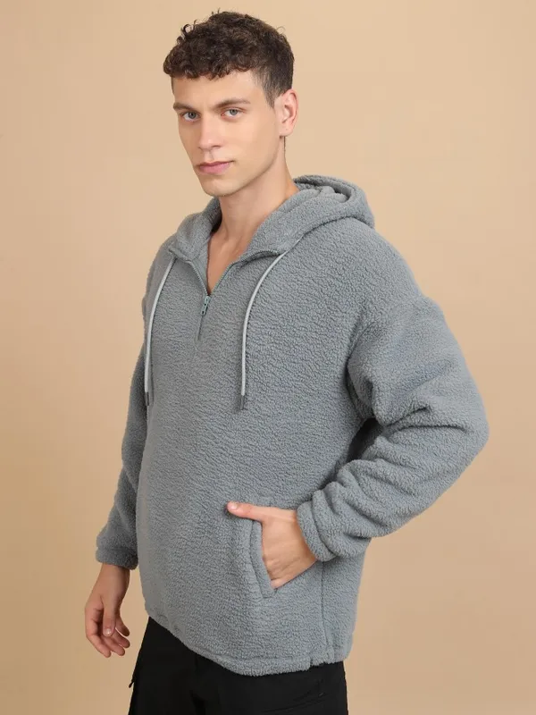  Highlander Men Grey Hood Pullover Sweatshirts