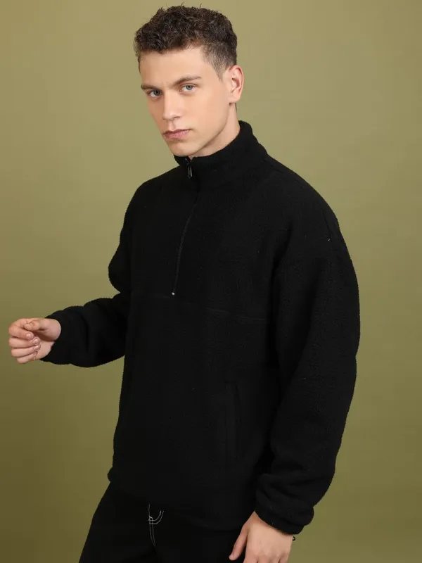  Highlander Men Black High Neck Pullover Sweatshirts