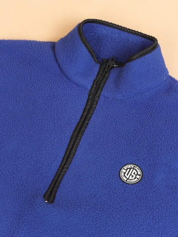  Highlander Men Blue High Neck Pullover Sweatshirts