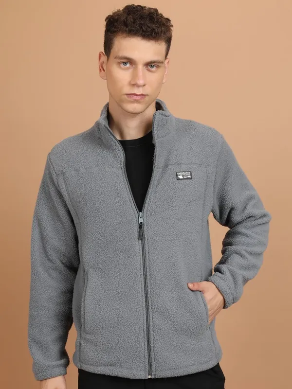 Men Solid Sweatshirt