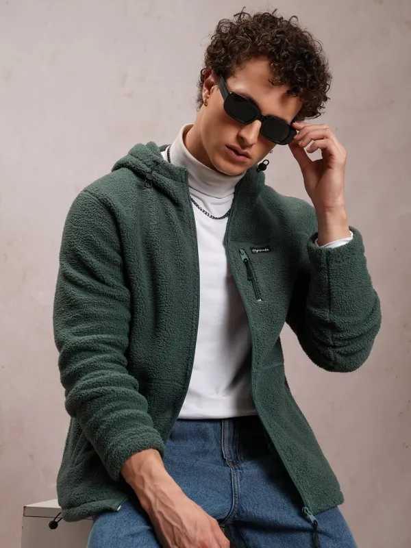 Men Solid Sweatshirt
