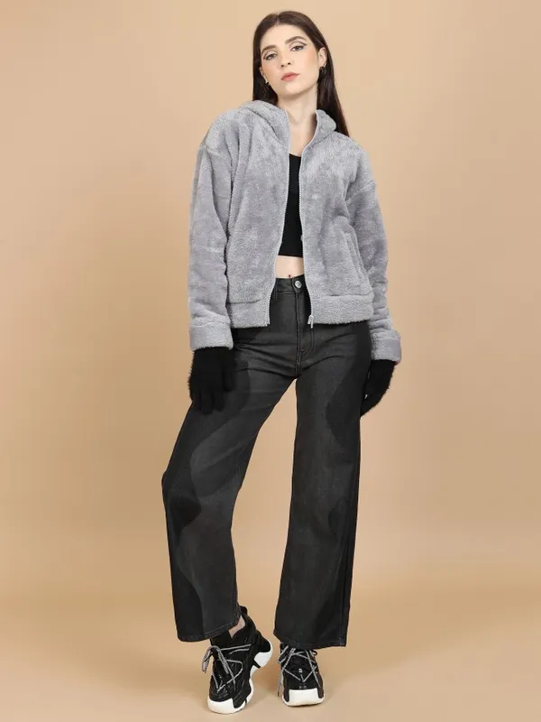  Tokyo Talkies Women Grey Solid Pullover Hood Sweatshirts
