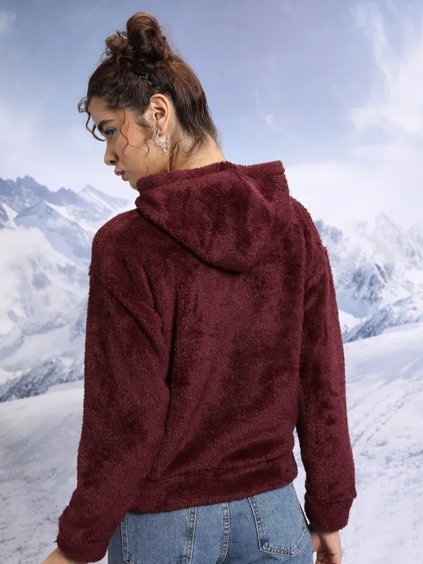  Tokyo Talkies Women Maroon Solid Pullover Hood Sweatshirts