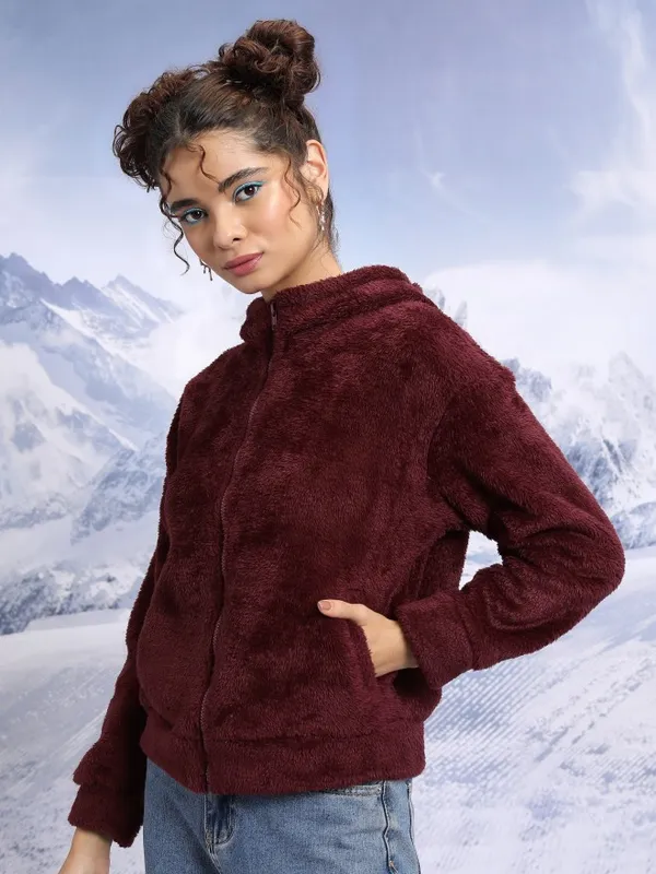  Tokyo Talkies Women Maroon Solid Pullover Hood Sweatshirts