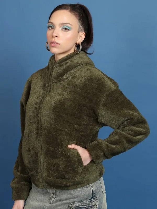  Tokyo Talkies Women Green Solid Pullover Hood Sweatshirts