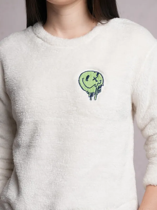  Tokyo Talkies Women White Solid Pullover Round Neck Sweatshirts