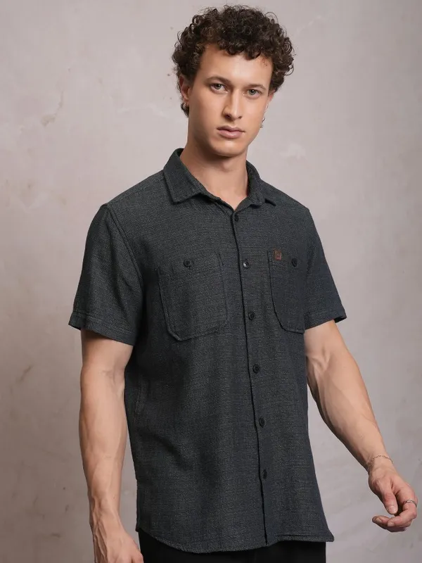 Locomotive Men Grey Solid Slim Fit Casual Shirt