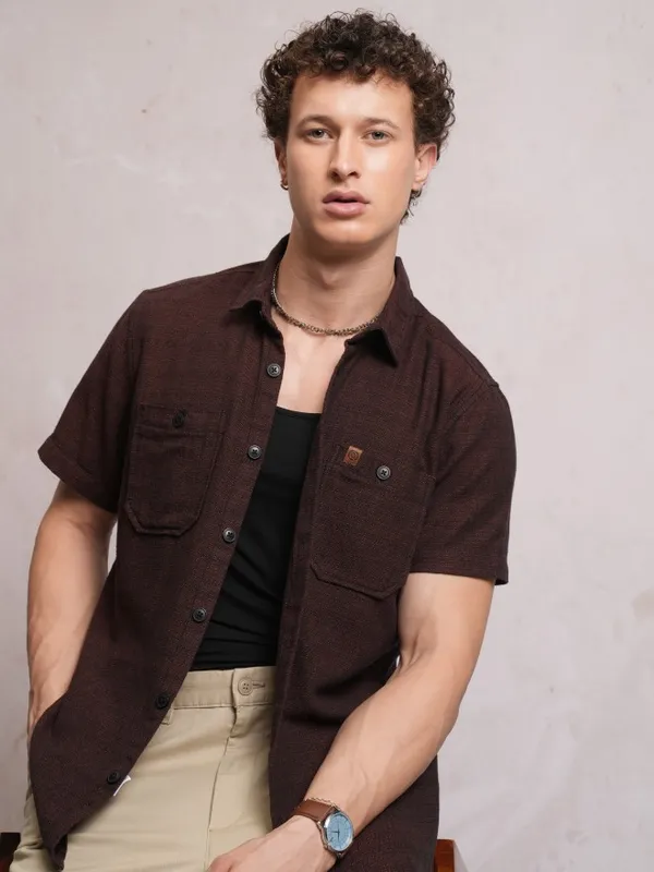 Locomotive Men Brown Solid Slim Fit Casual Shirt