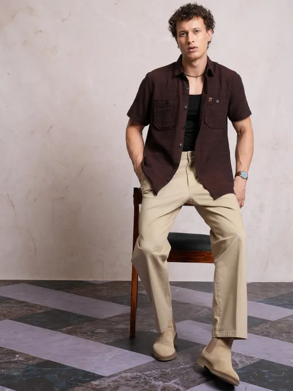 Locomotive Men Brown Solid Slim Fit Casual Shirt