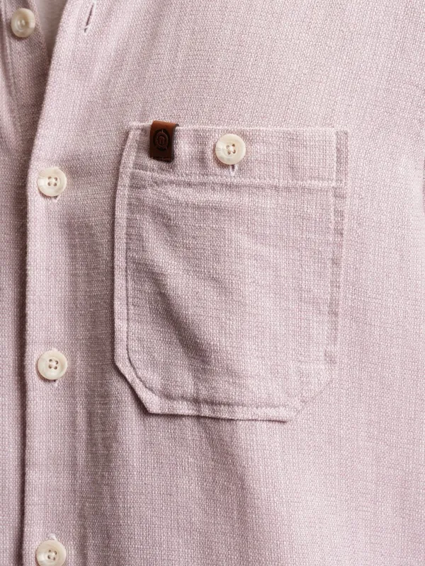  Locomotive Men Pink Solid Regular Fit Casual Shirts