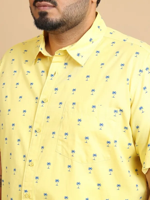  Xtra Ordinary By Highlander Men Yellow Printed Regular Fit Casual Shirts