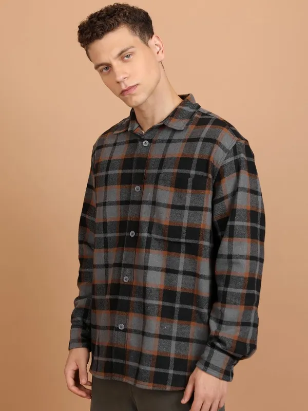  Highlander Men Grey Checked Oversized Fit Casual Shirts