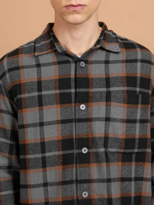  Highlander Men Grey Checked Oversized Fit Casual Shirts