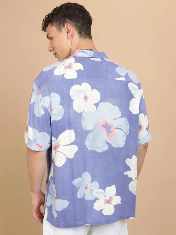 Men Slim Fit Casual Shirt